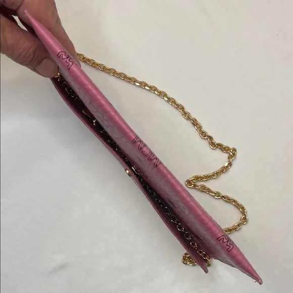 MCM Pink Envelope Clutch with Unbranded Gold Chain - Picture 6 of 9